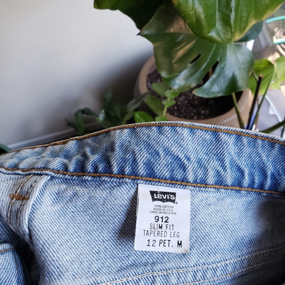 '97 Vintage Levi's 912 921 Slim Fit Tapered Leg Jeans - Picture 7 of 11
